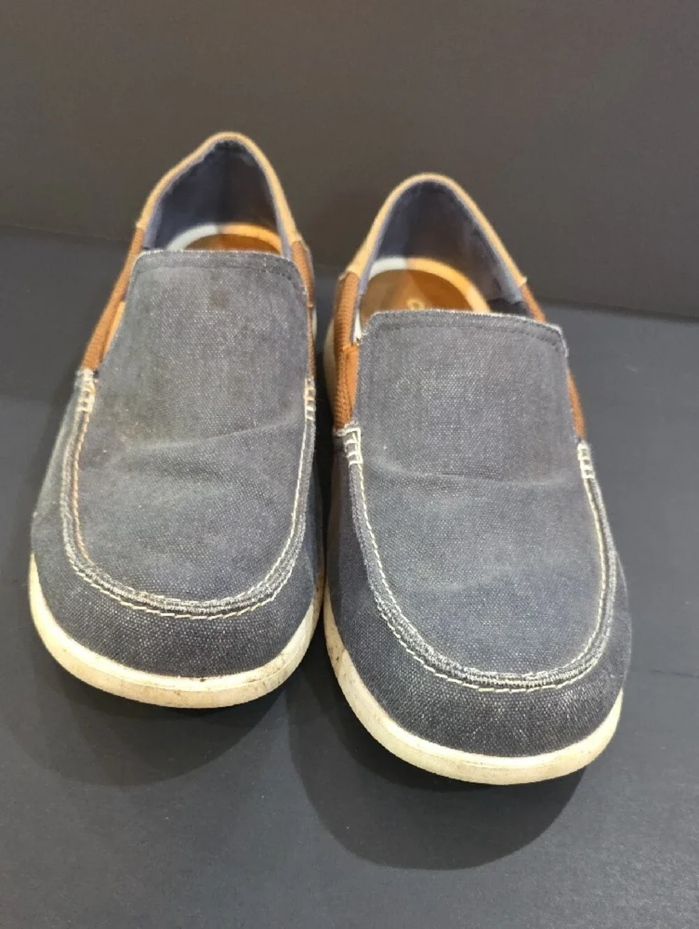 CROCS Santa Cruz 2 Men's Slip-On Loafers in Gray and Brown Size 13